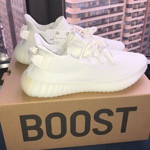 Brand new yeezy boost 350 v2